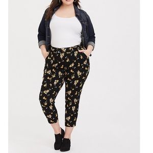 Black Floral Challis Tie Front Pant